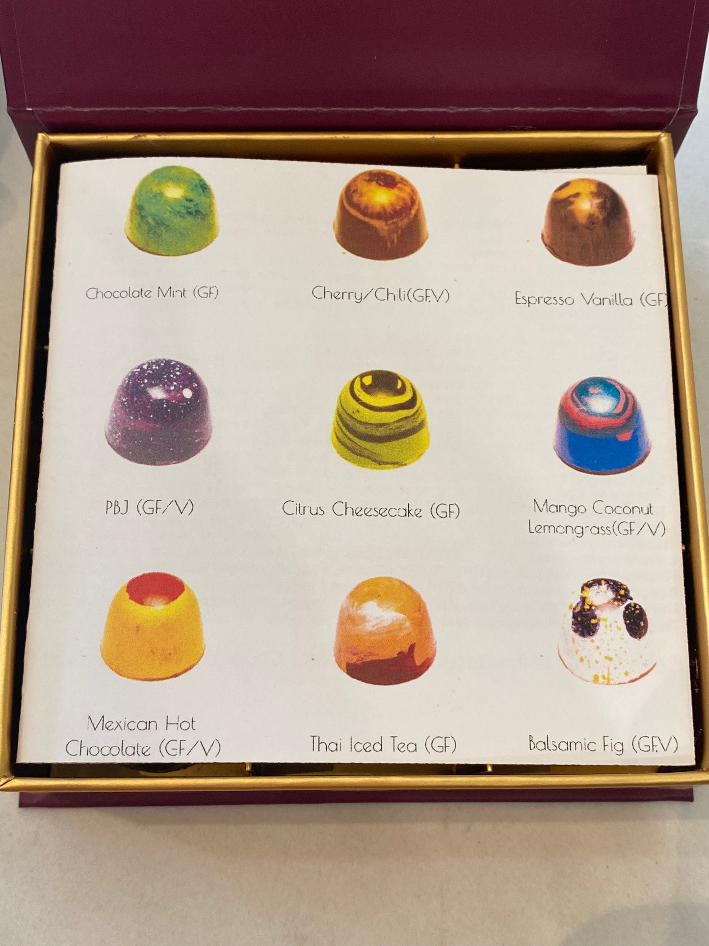 Bonbon box of 9