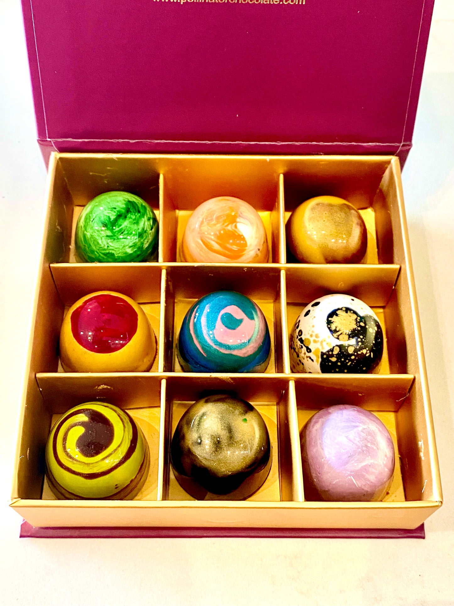 Bonbon box of 9