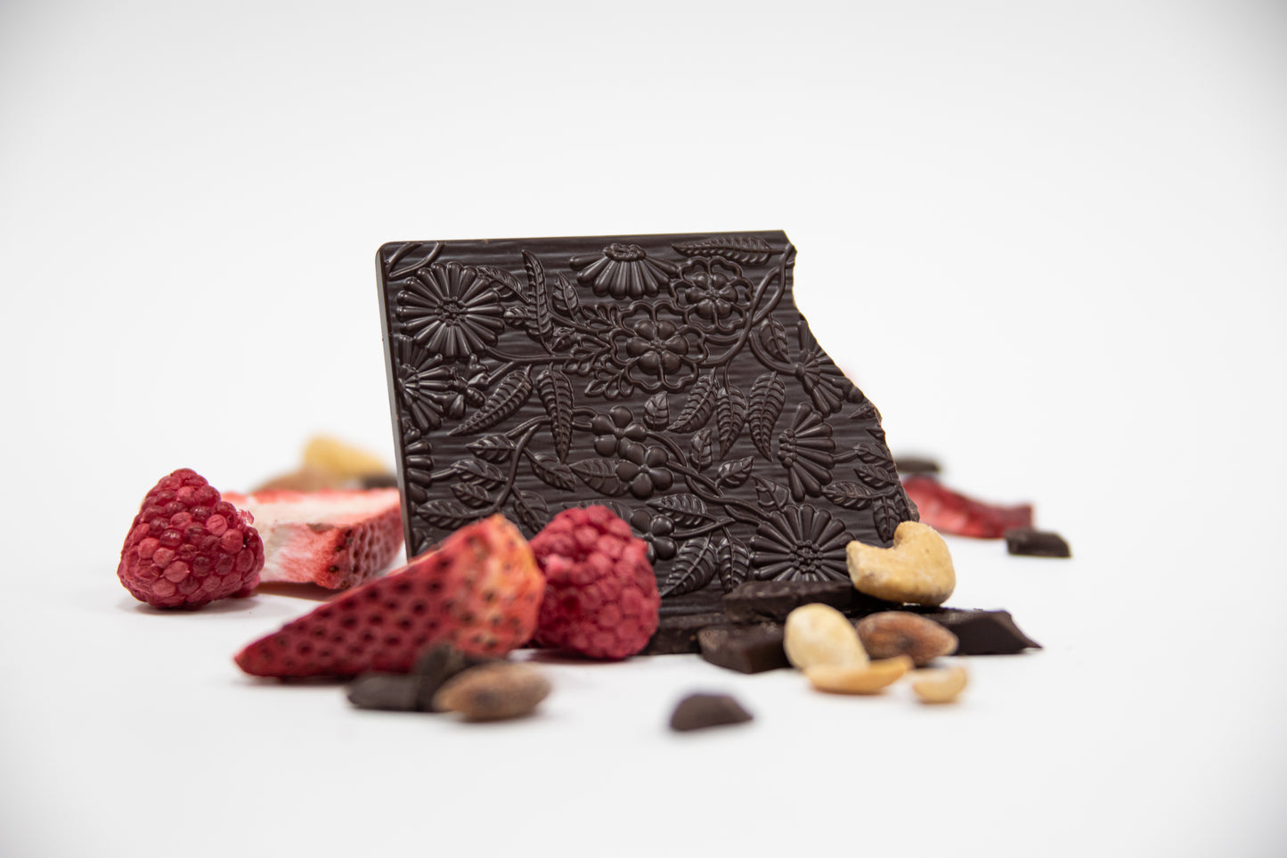 Large Harvest 70% Dark Chocolate Bar