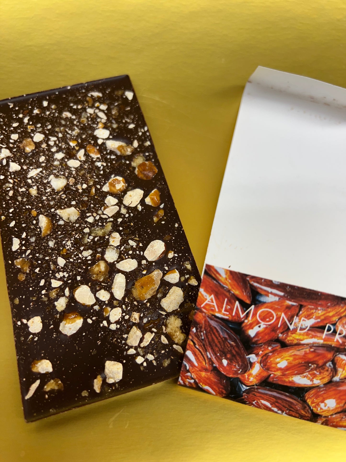 70% Almond Praline bar